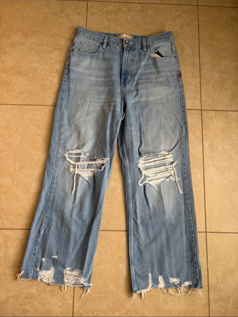 BDG Light Blue Cropped Distressed Women's Jeans